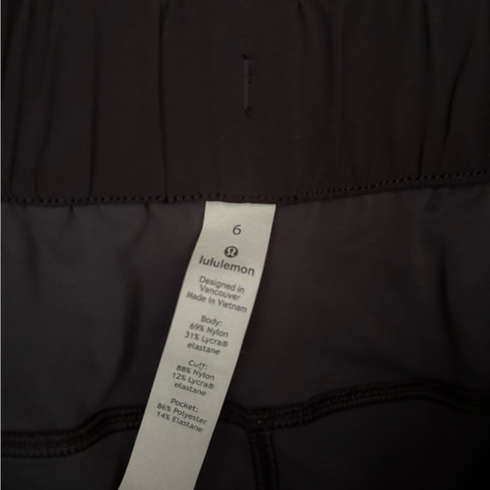 lululemon athletica Black Camo Joggers - Picture 2 of 3